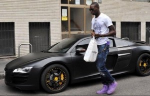 Mario Balotelli Audi R8