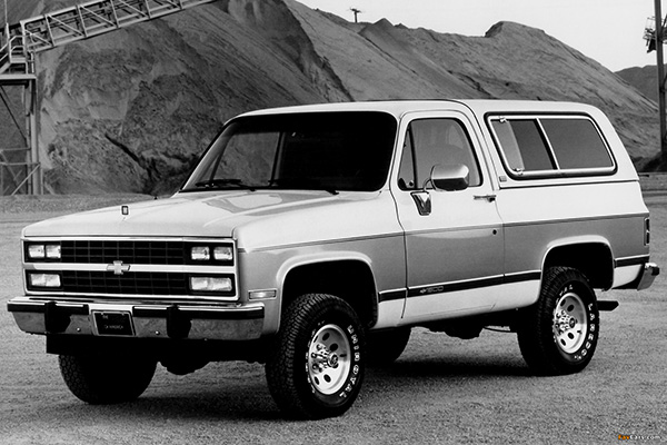 chevrolet-k5-blazer1-988.jpg