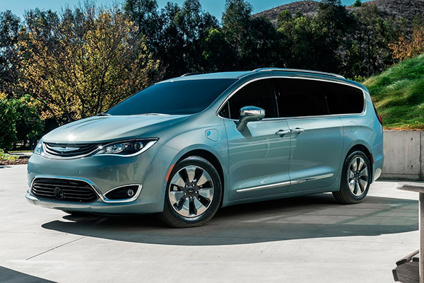 chrysler-pacifica-hybrid-2017.jpg