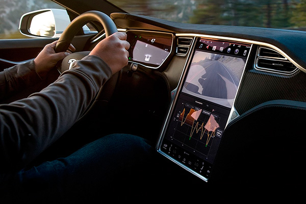 tesla-model-s-2017-pantalla.jpg