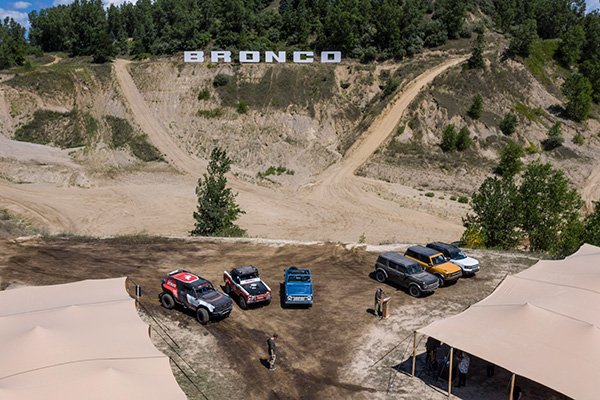 ford-bronco-55-aniversario.jpg