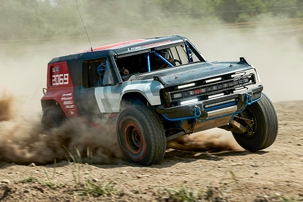 ford-bronco-r-baja-1000.jpg