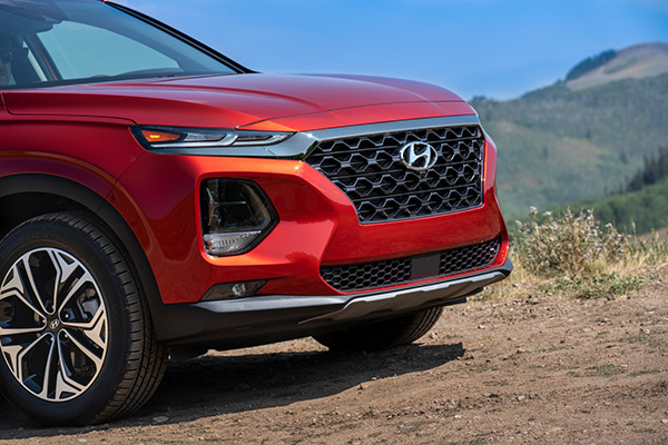 hyundai-santa-fe-2020-parrilla.jpg