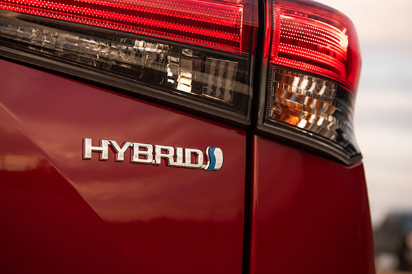 toyota-highlander-hybrid-2020-trasera.jpg