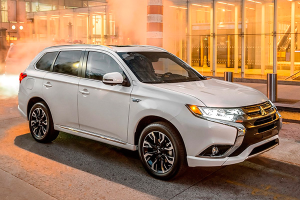 mitsubishi-outlander-phev-2017-septembre-2020.jpg