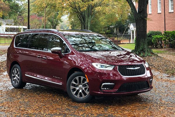 chrysler-pacifica-awd-2021-frente.jpg