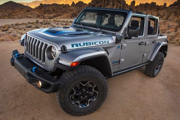 green-car-of-the-year-2021-jeep-wrangler-4xe-2021.jpg