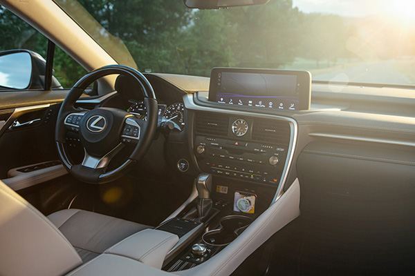 lexus-rx-450h-l-2020-interior.jpg