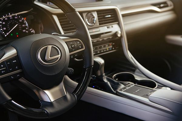 lexus-rx-450h-l-2020-interior.jpg