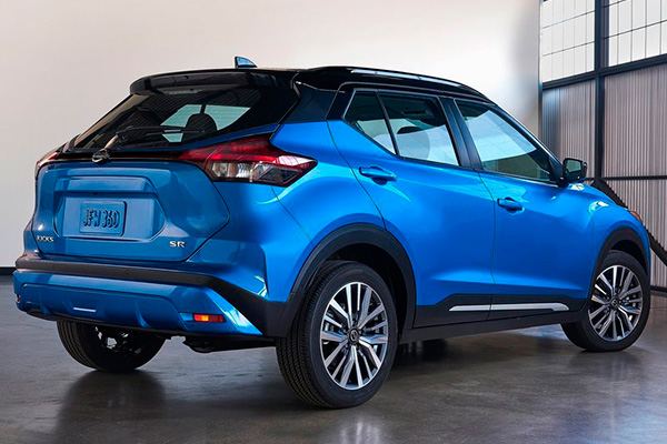 nissan-kicks-2021-trasera.jpg